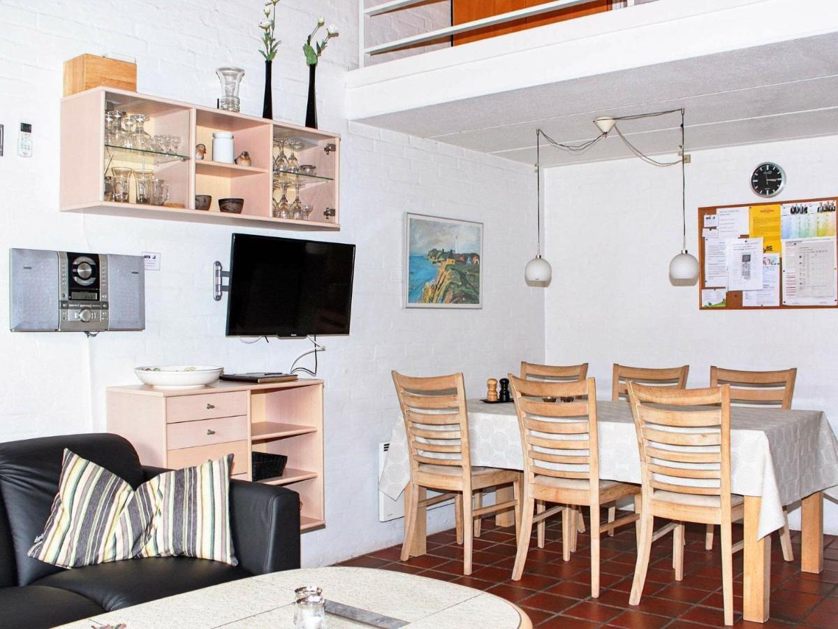 Amazing Home In Blavand With Wifi Habitación foto